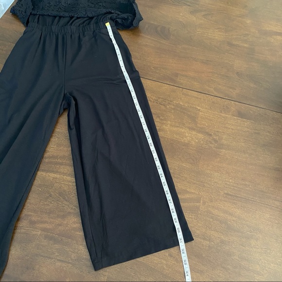 UNIQLO Black Jumpsuit with Lace Top Sleeveless - Picture 8 of 15